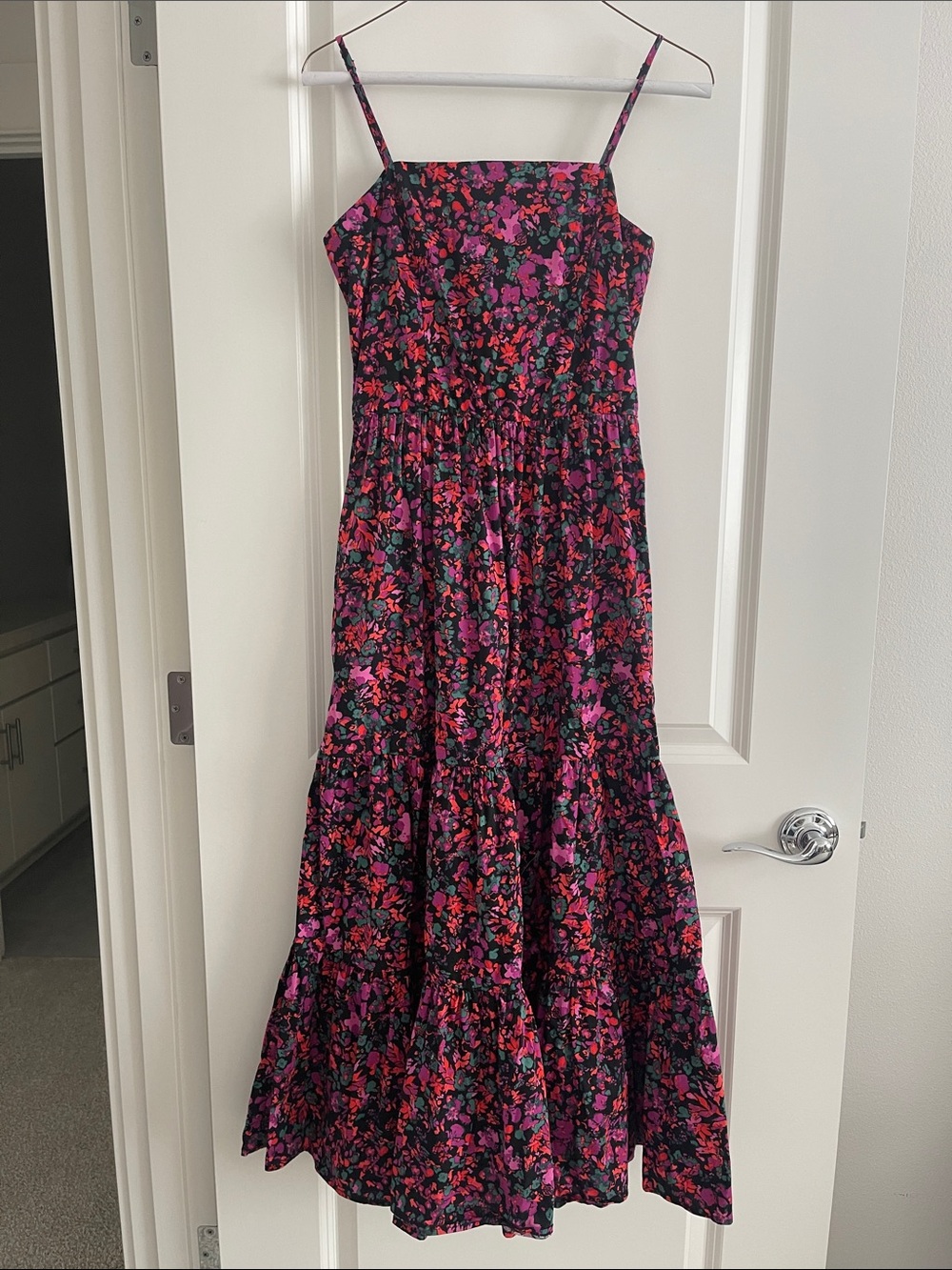 Evereve Floral Spaghetti Strap Tiered Maxi Dress - Black with Pink & Red Flowers